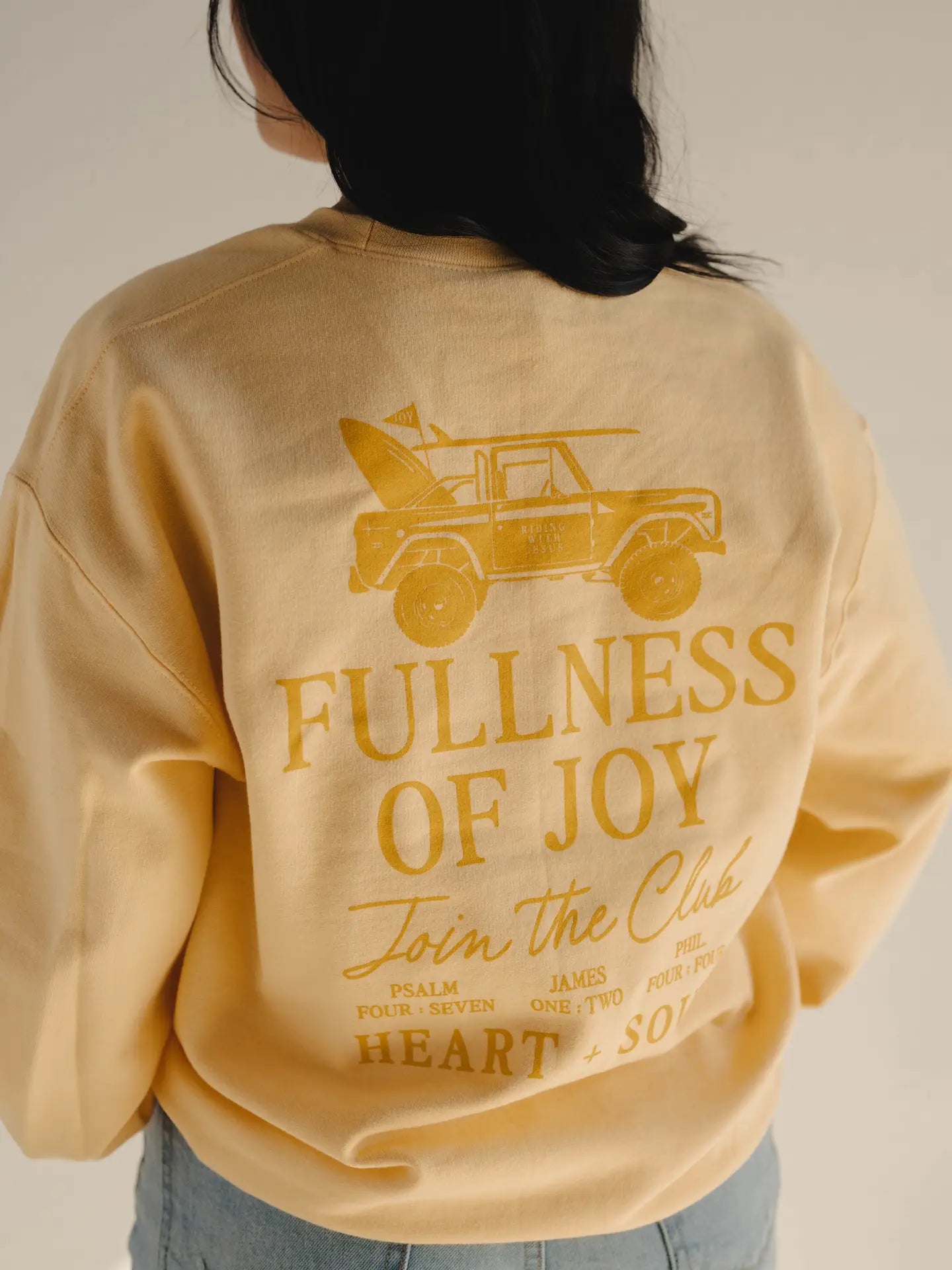 joy club crewneck